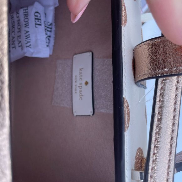 Kate Spade New York Crossbody Bag Wrapping Party Gift Box Bag Parchment Gold - Picture 11 of 13